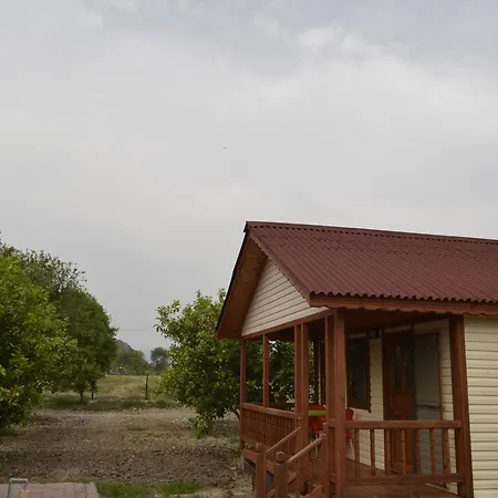Lemon Camping Bungolows Parque de Campismo *